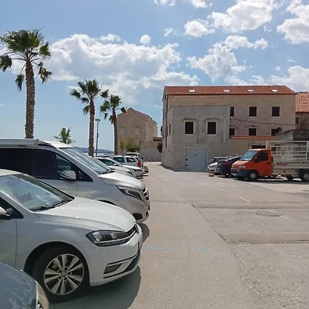 Mare Apartamento Kaštela